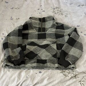 GAP Black and Gray Textured Pullover - Size medium